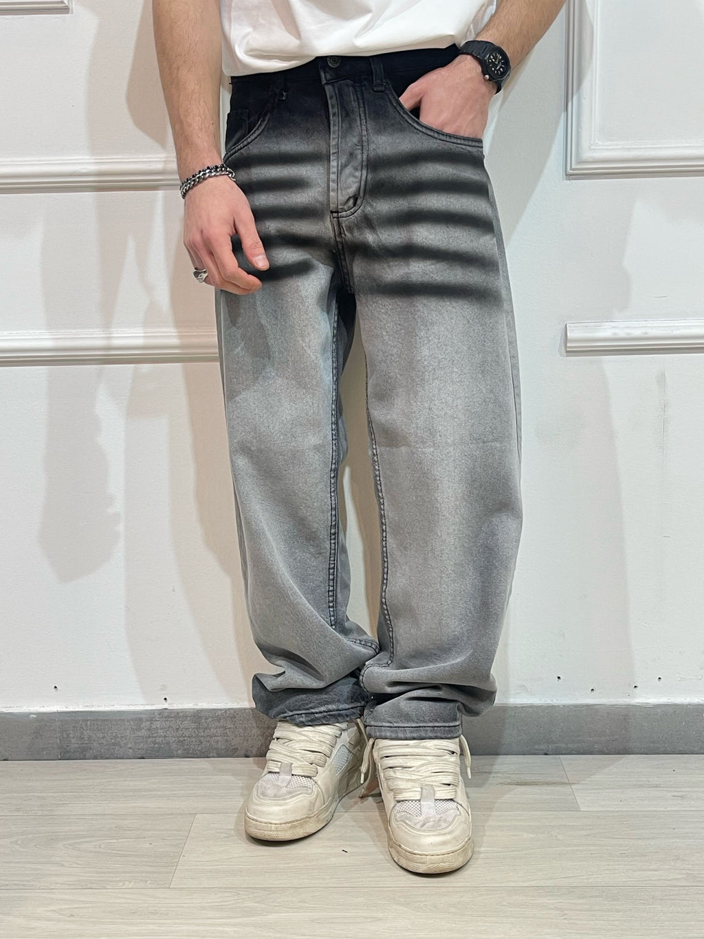 Baggy Graphite