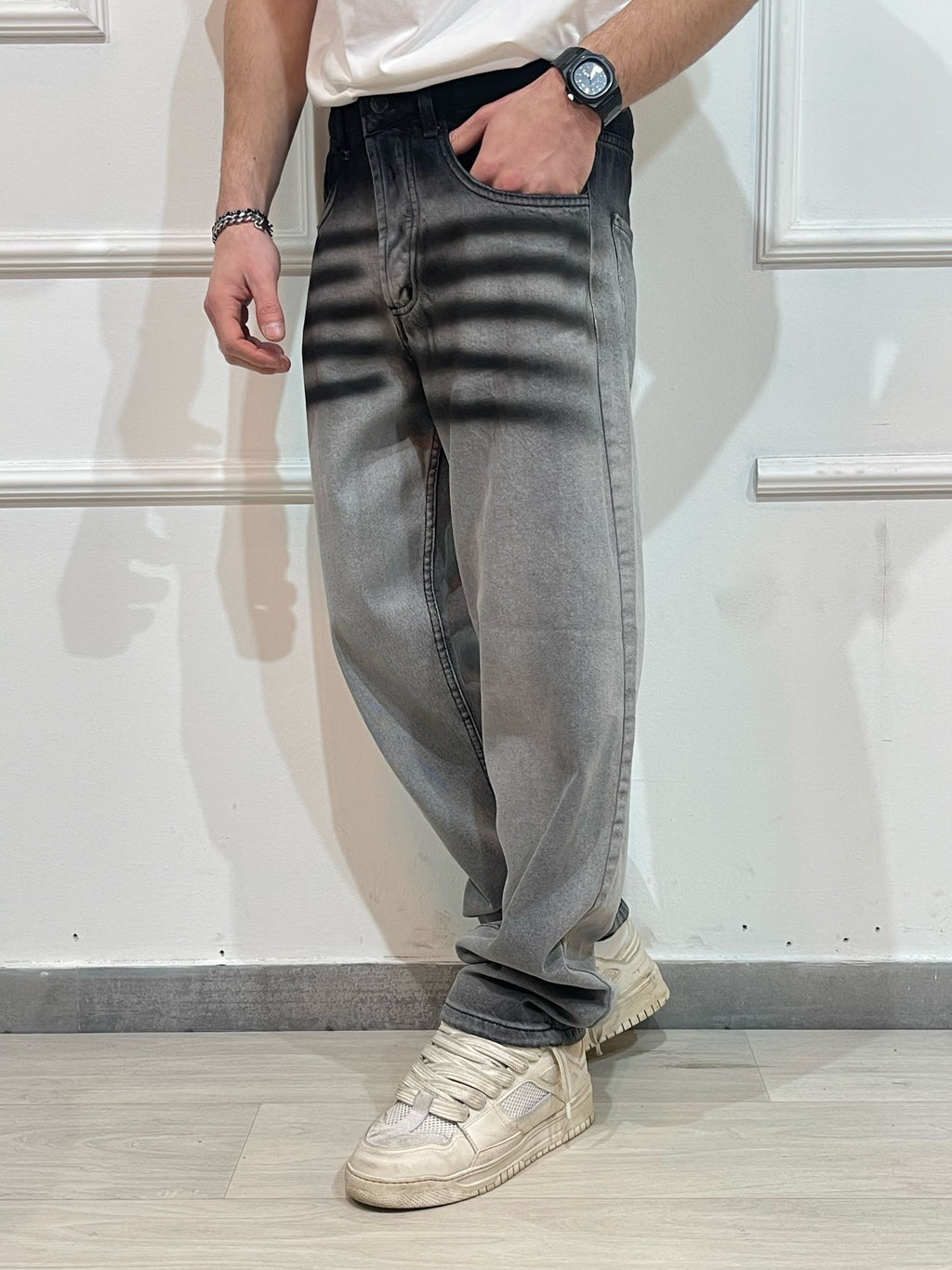 Baggy Graphite